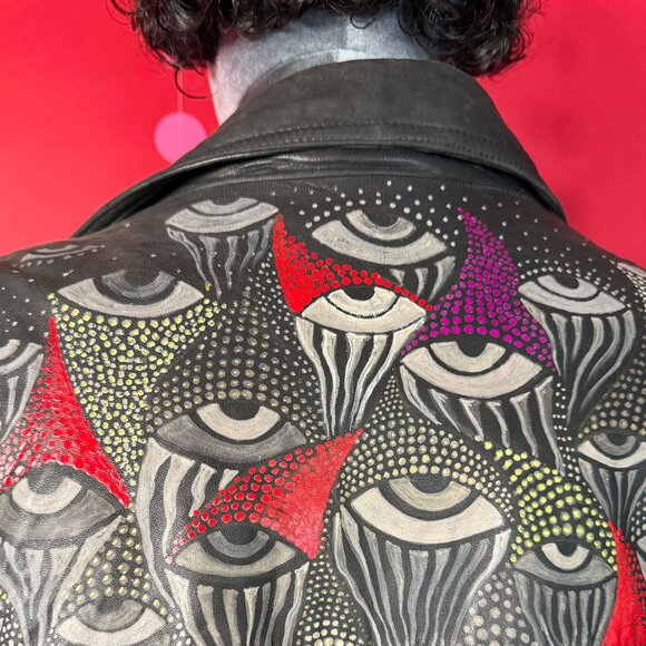Vintage 90s Upcycled Black Leather Vest – Hand Painted All Seeing Eye Design - Picture 9 of 12